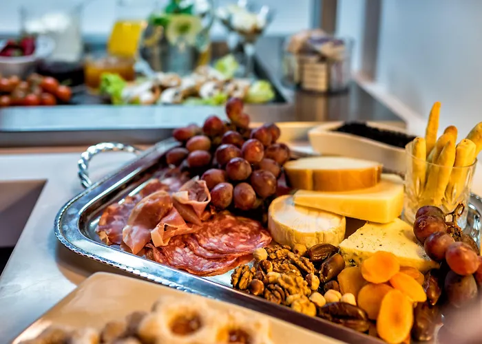 Maison Grecque Extraordinaire Отель Патра