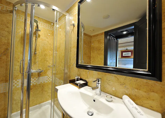 Maison Grecque Extraordinaire 4* Патра