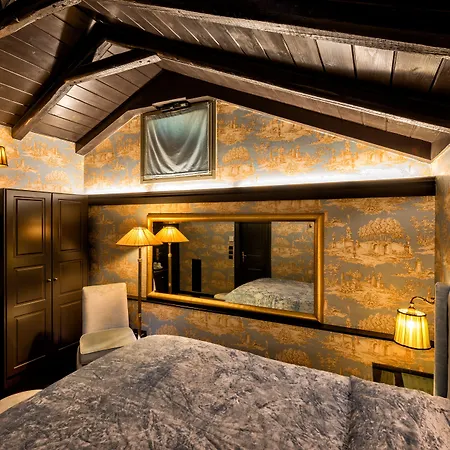 Maison Grecque Extraordinaire מלון 4*