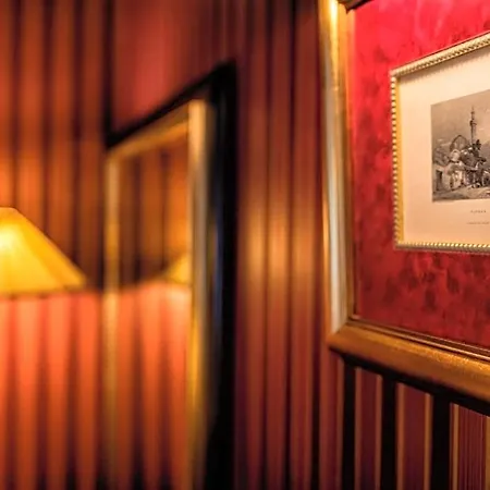 Maison Grecque Extraordinaire Hotel 4*