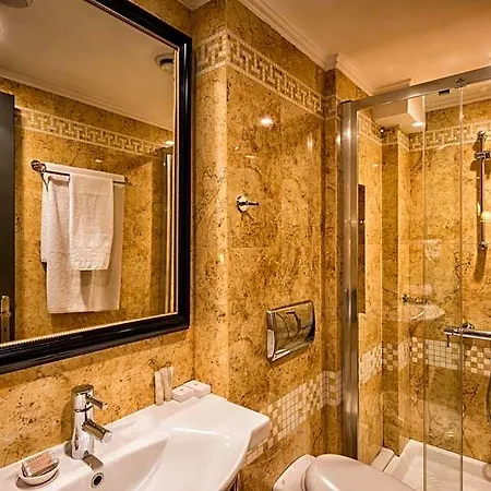 Hotel Maison Grecque Extraordinaire 4*