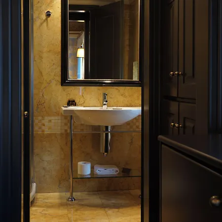 Maison Grecque Extraordinaire 4* Patras