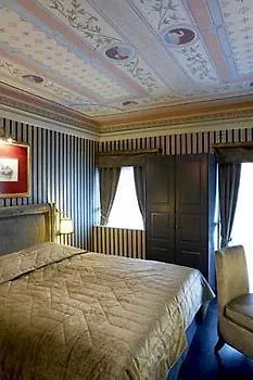 Отель Maison Grecque Extraordinaire Патра