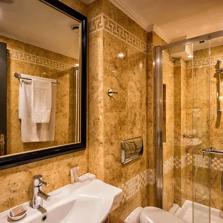 Maison Grecque Extraordinaire Отель Патра
