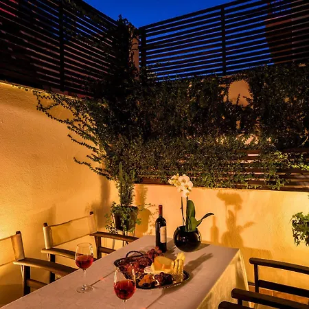Maison Grecque Extraordinaire 4* Патра