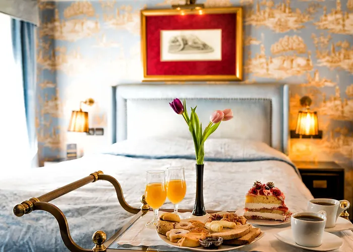 Maison Grecque Extraordinaire Отель 4*