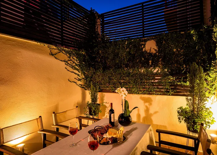 Maison Grecque Extraordinaire מלון 4*