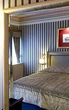 Отель Maison Grecque Extraordinaire Патра